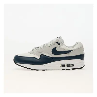 Sneakers Nike Air Max Ess Summit White/ Armory Navy-Light Silver EUR