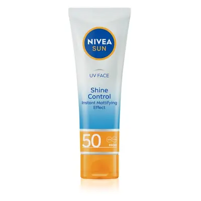 Nivea SUN UV FACE Leichte mattierende Gesichtscreme für die Breunung SPF