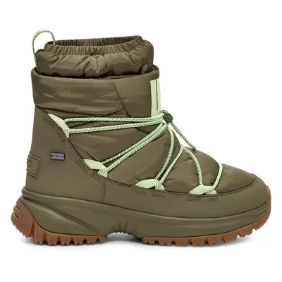 UGG Yose Puffer Boots