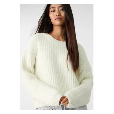 Stradivarius Oversized-Pullover Ecru