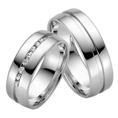 LOVE by Goettgen Trauringe Paar, Weiss 500 Palladium, Eheringe, bei Damenring inkl. 8 Brillanten