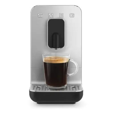 SMEG Kaffeevollautomat BCC11BLMEU