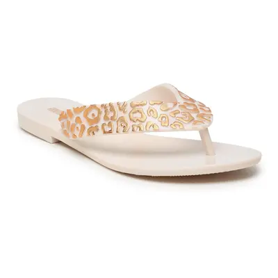 Melissa Zehentrenner Savage Ad 33707 Beige